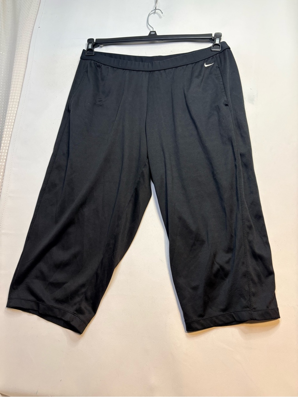 Nike Black Mid-Length Athletic Pants with Swoosh Capri Dri Fit 16-18